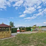 Mit Garten- Grill Und Terrasse By Interhome *